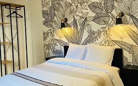 Appartement 2 Chambres Avec Terrasse Vue Sur Jardin Arbore